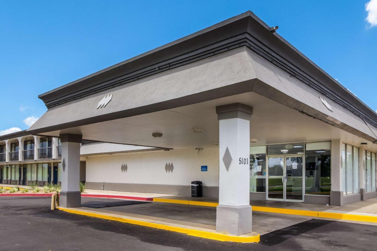 Motel 6 Groves, Tx Exterior photo